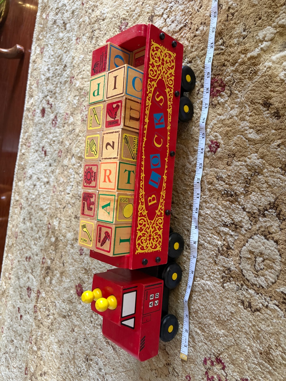 Vintage Montgomery Schoolhouse Inc. Classic Wooden Truck Toy w/ ABC blocks 1978